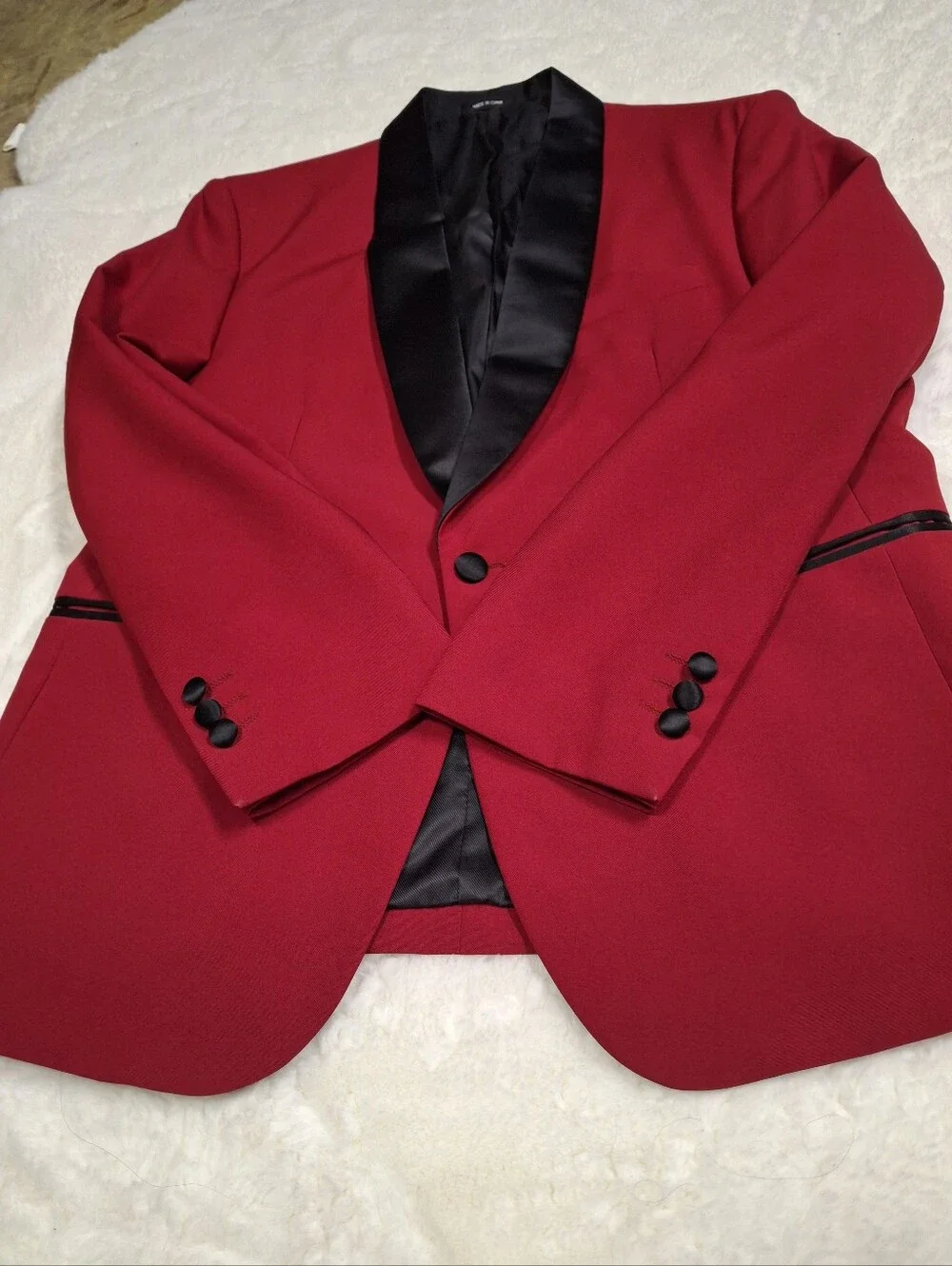 Egara Red and Black Satin Shawl Collar Tuxedo Dinner Jacket  Men Size 42S